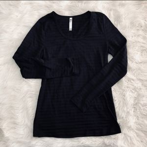 FABLETICS long sleeve workout shirt